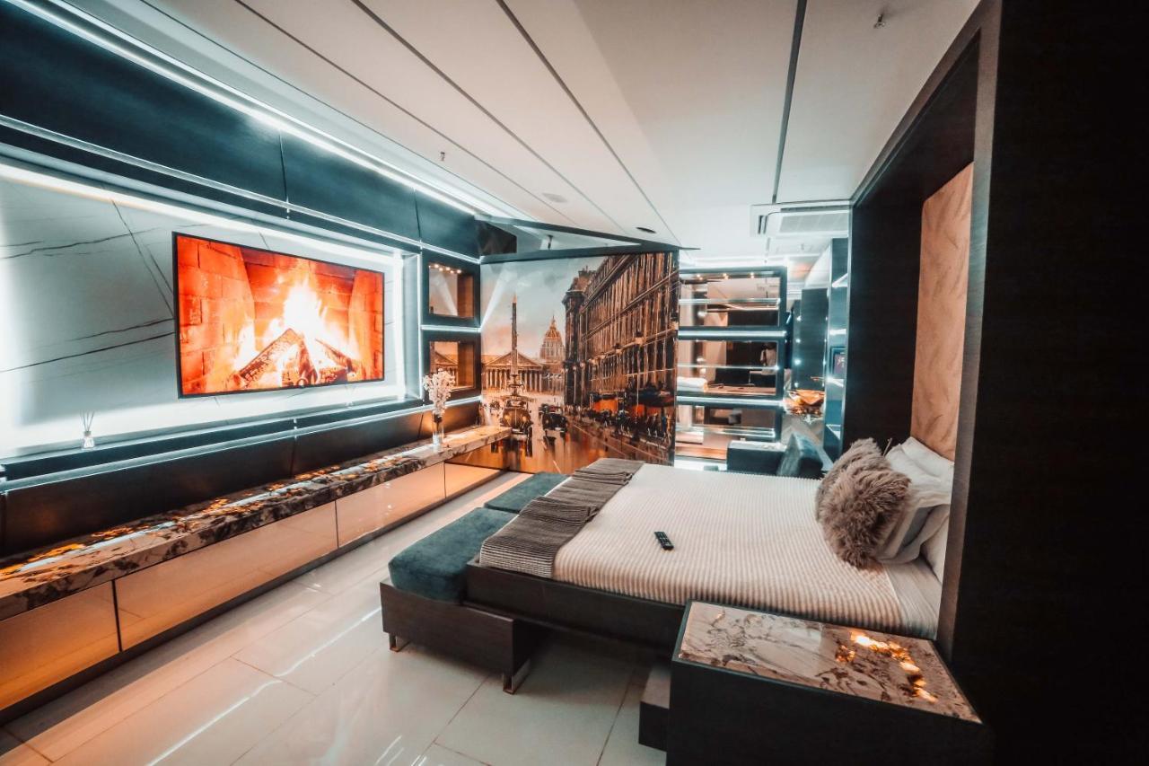 1Million Luxury Suites Medellín Exteriér fotografie