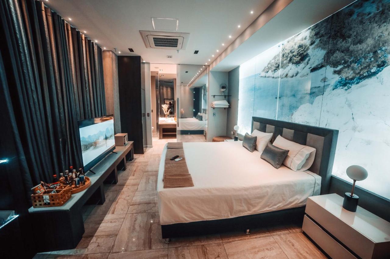 1Million Luxury Suites Medellín Exteriér fotografie
