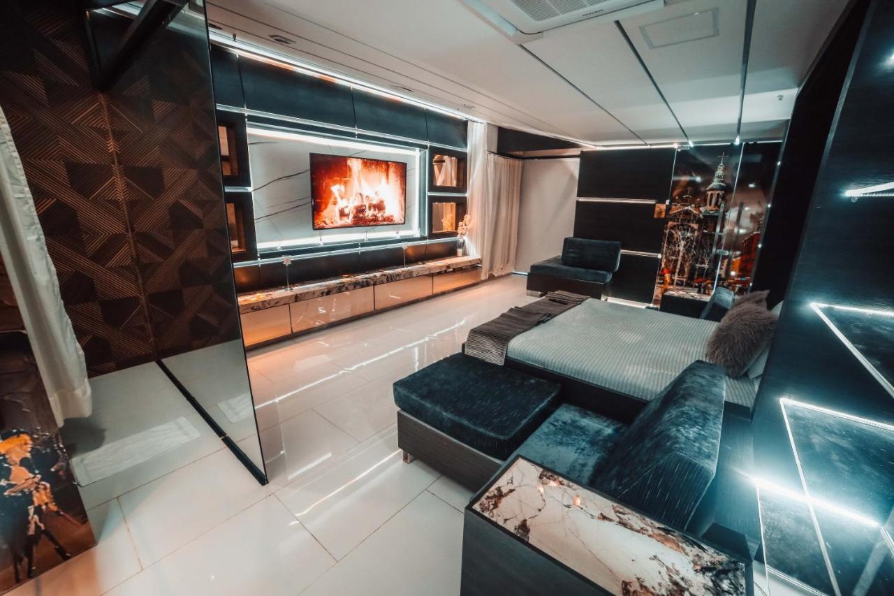 1Million Luxury Suites Medellín Exteriér fotografie
