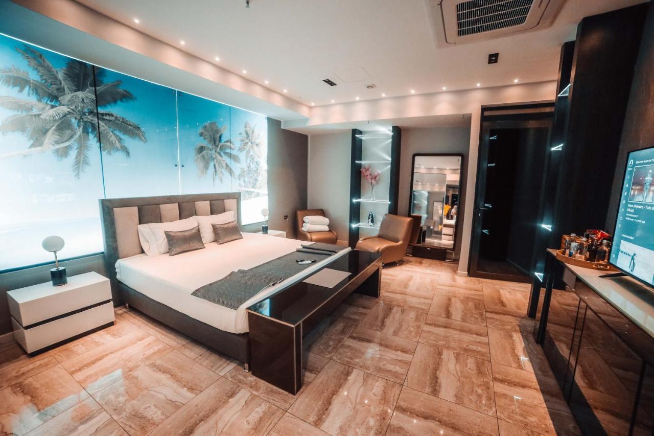 1Million Luxury Suites Medellín Exteriér fotografie