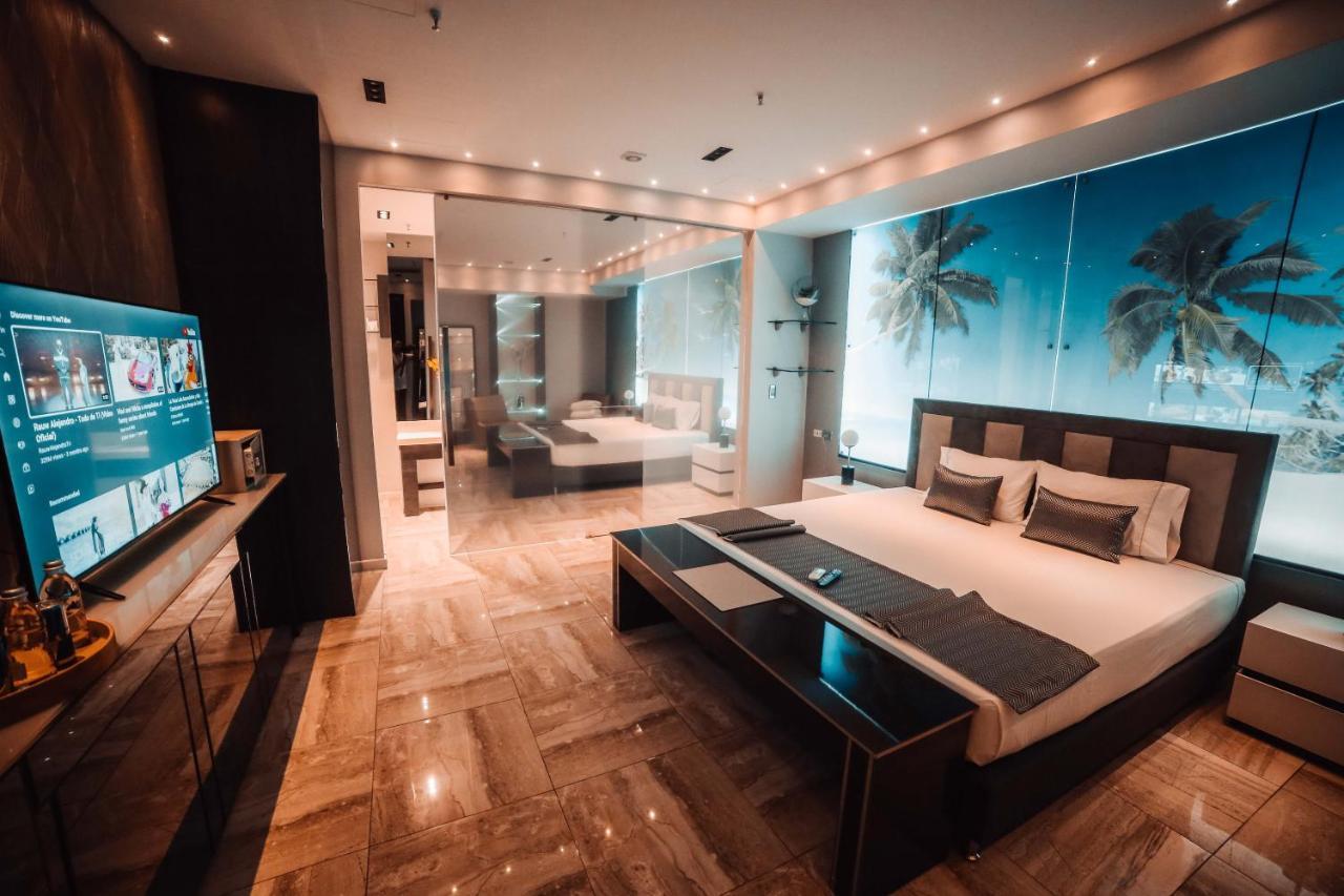 1Million Luxury Suites Medellín Exteriér fotografie
