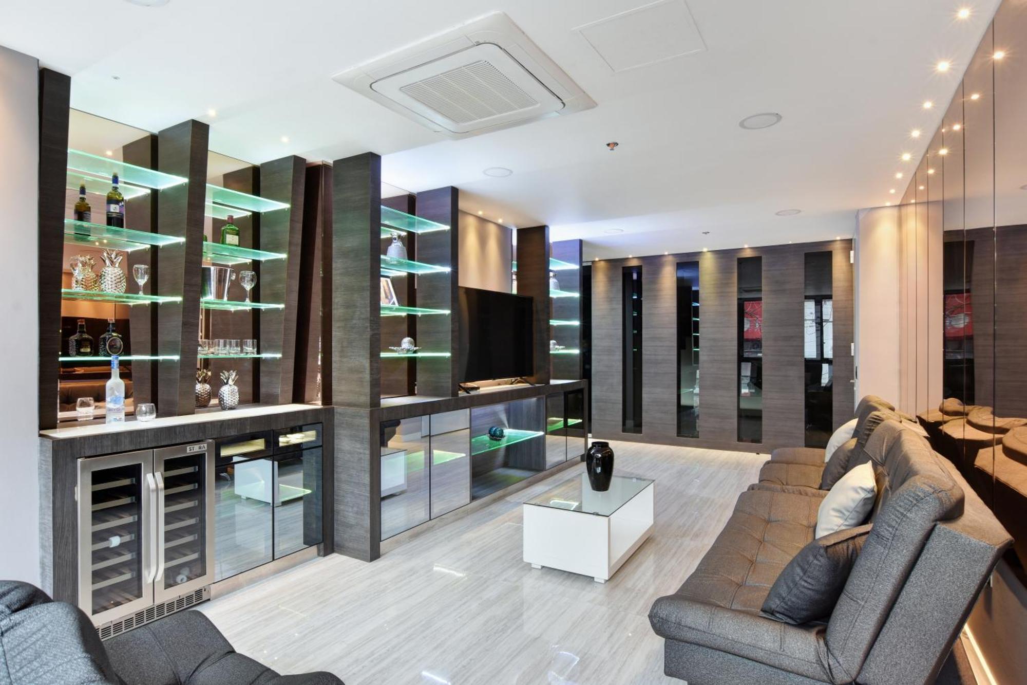 1Million Luxury Suites Medellín Exteriér fotografie