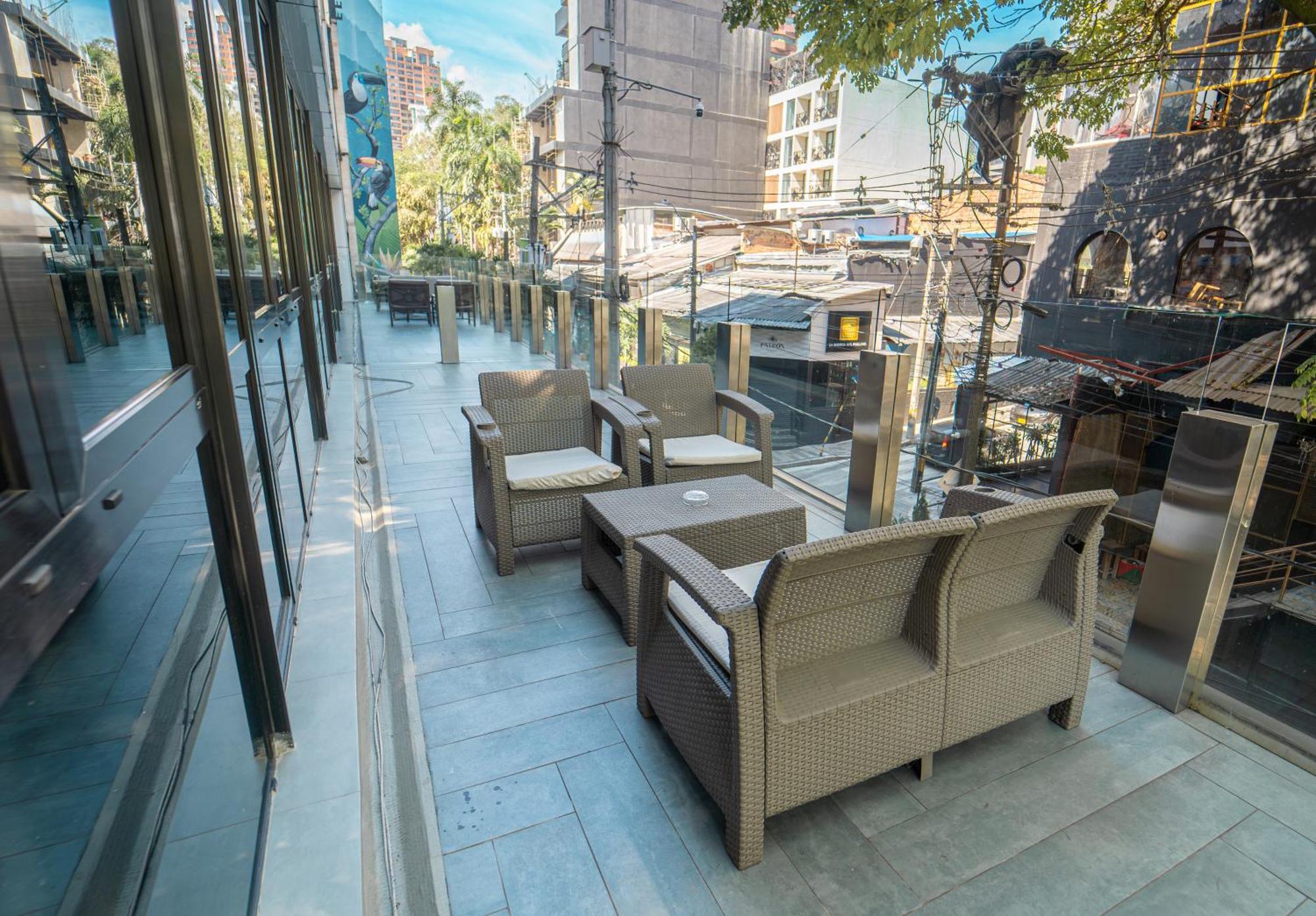 1Million Luxury Suites Medellín Exteriér fotografie